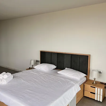 Calithea Aparthotel 3*