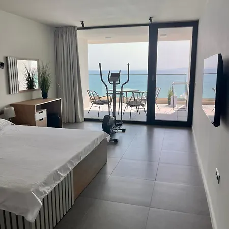 Aparthotel Calithea 3*