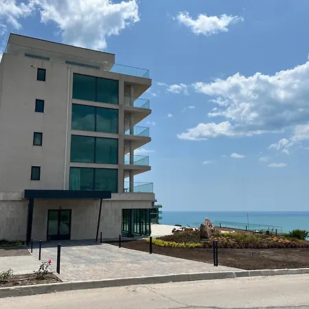 Calithea Aparthotel