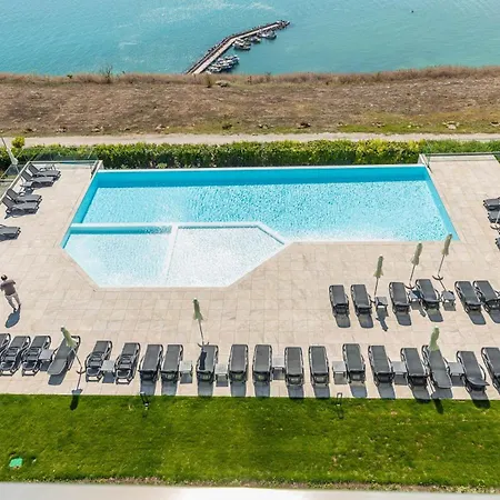 Calithea Aparthotel 3*